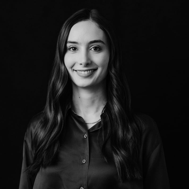 Dr Hannah Collett
